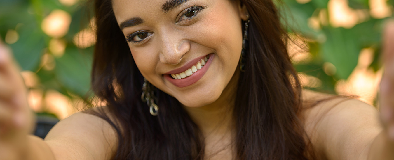 Selfie Pagoda in Victoria Amazonica Lilly Pond